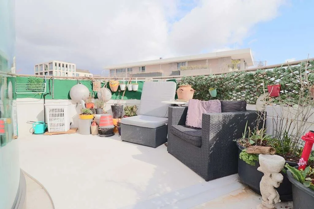 Foto van de Appartement gelegen aan de Céramiquelaan in Amsterdam