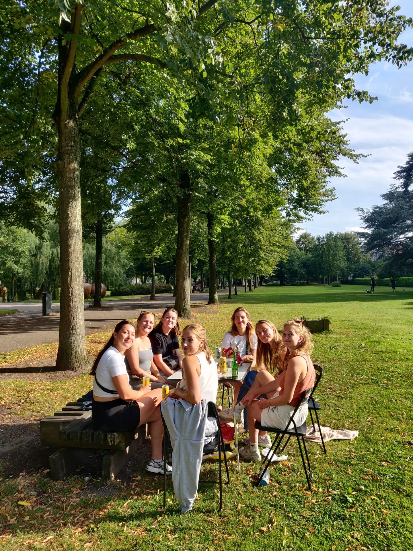 Foto van de Kamer gelegen aan de Joost van Geelstraat in Rotterdam