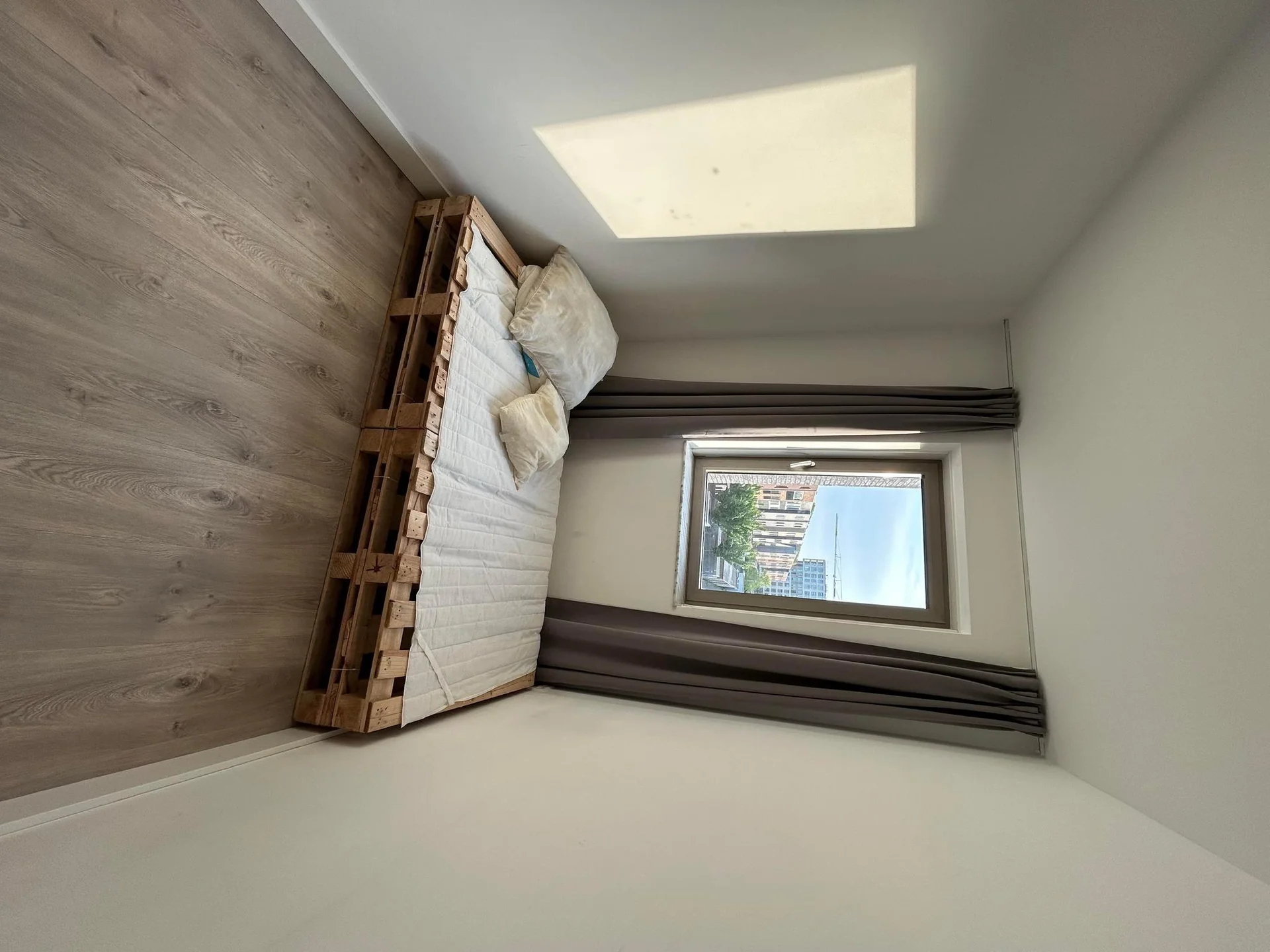 Foto van de Kamer gelegen aan de IJsselmeerstraat in Amsterdam