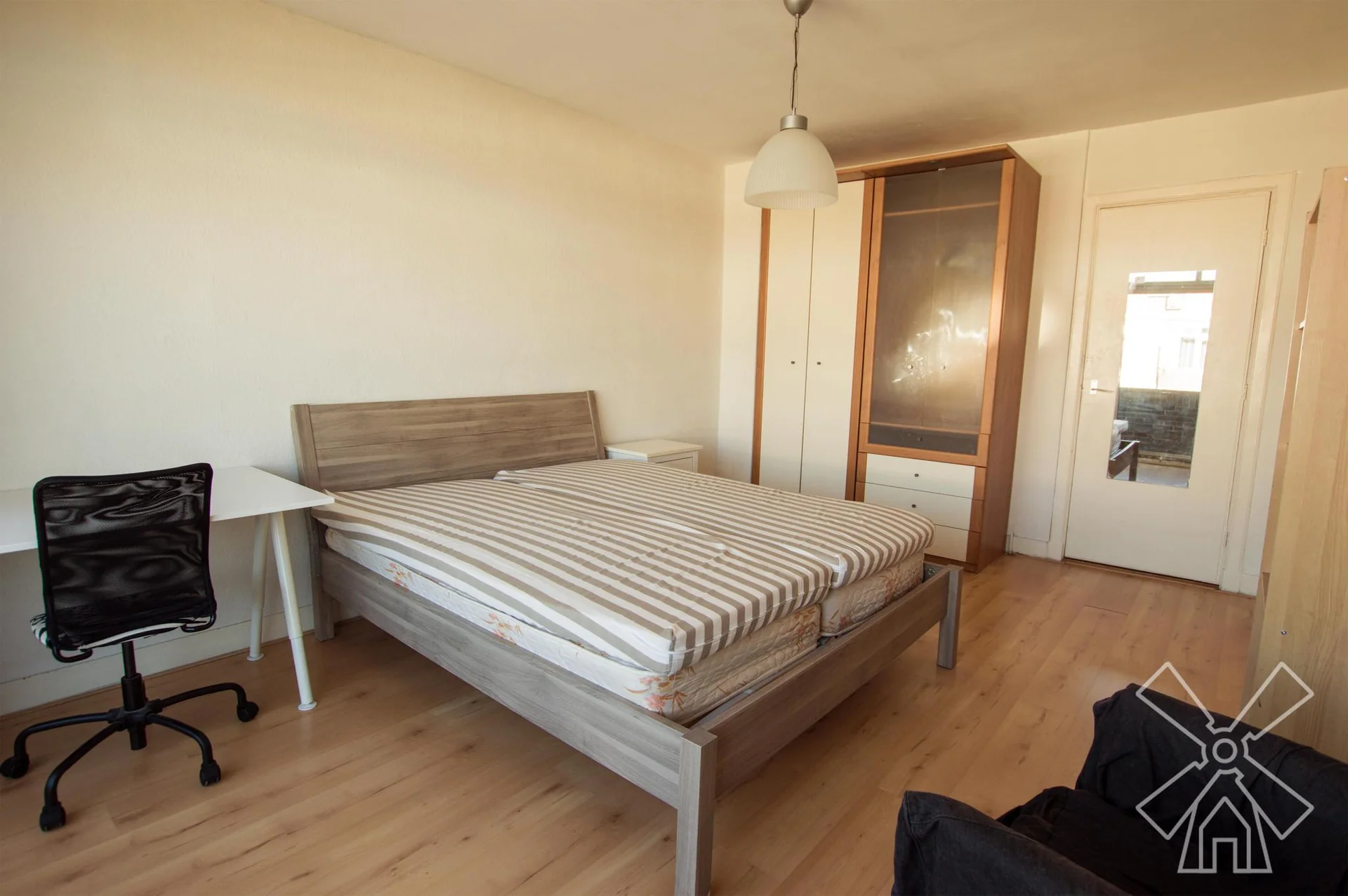 Foto van de Kamer gelegen aan de Roelofsstraat in Den Haag