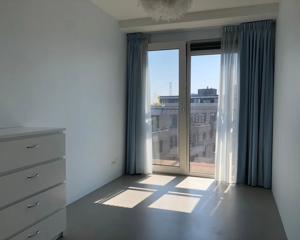 Foto van de Kamer gelegen aan de Mary van der Sluisstraat in Amsterdam