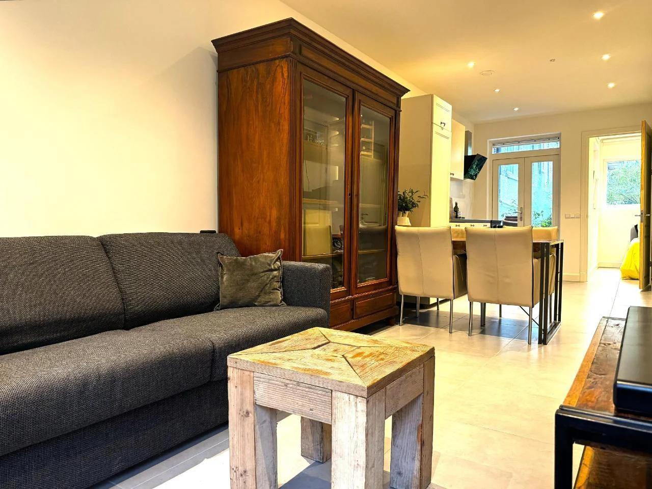 Foto van de Appartement gelegen aan de Saxenburgerdwarsstraat in Amsterdam