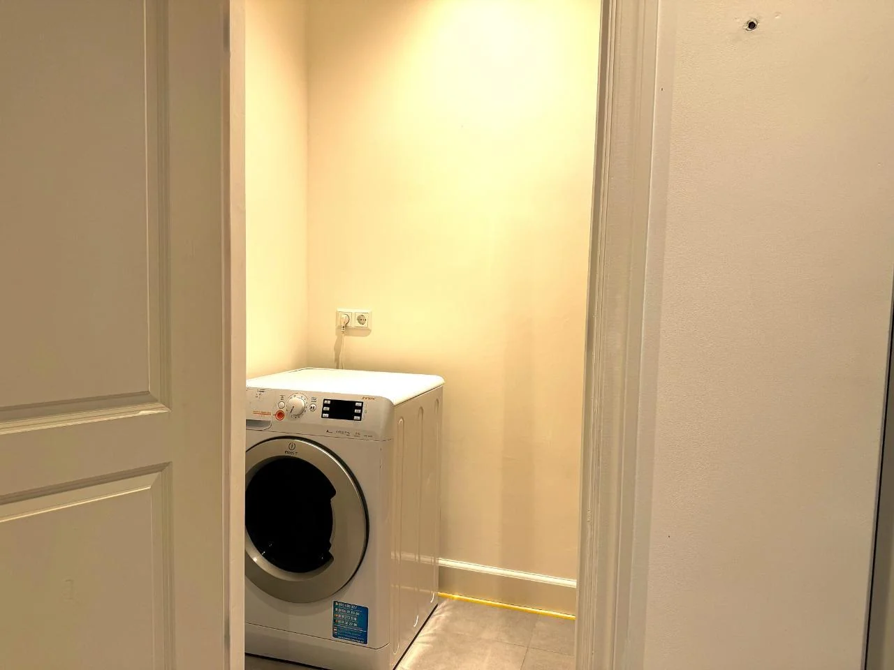 Foto van de Appartement gelegen aan de Saxenburgerdwarsstraat in Amsterdam