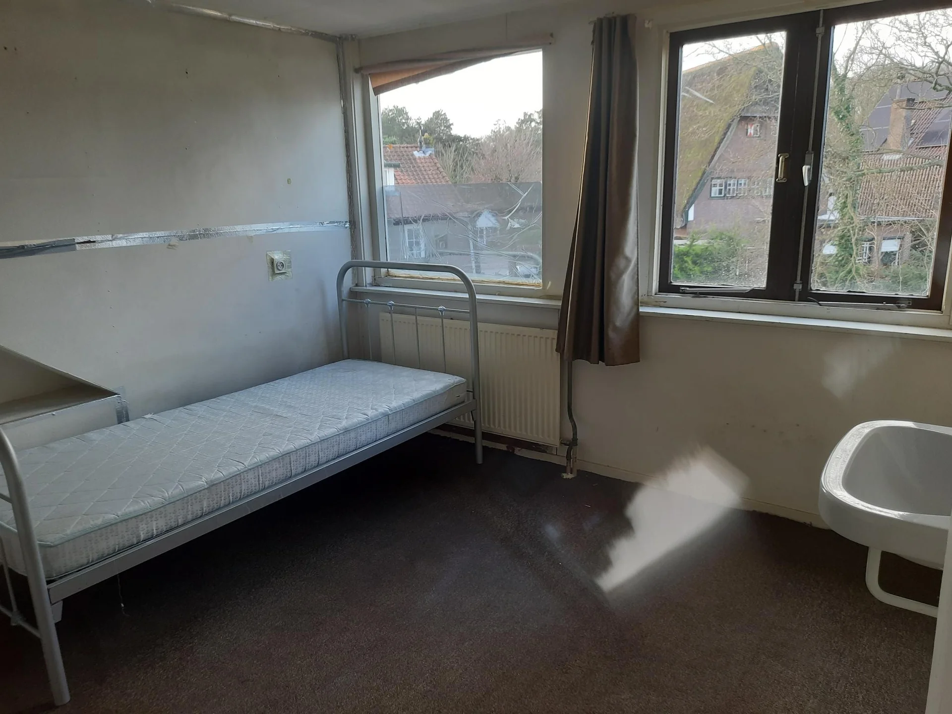 Foto van de Kamer gelegen aan de Leeuweriklaan in IJmuiden