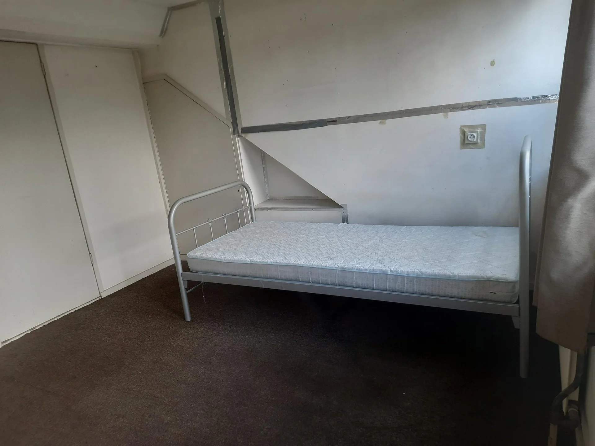 Foto van de Kamer gelegen aan de Leeuweriklaan in IJmuiden