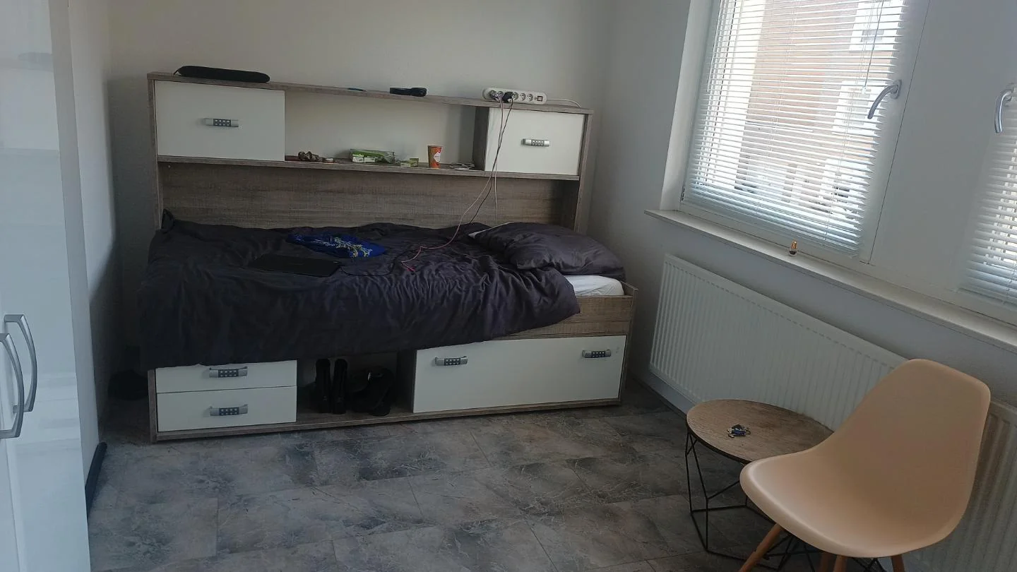 Foto van de Kamer gelegen aan de Freek van Leeuwenstraat in Rotterdam