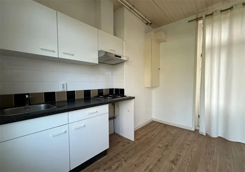 Foto van de Studio gelegen aan de E.T.a. Thuessinklaan in Groningen