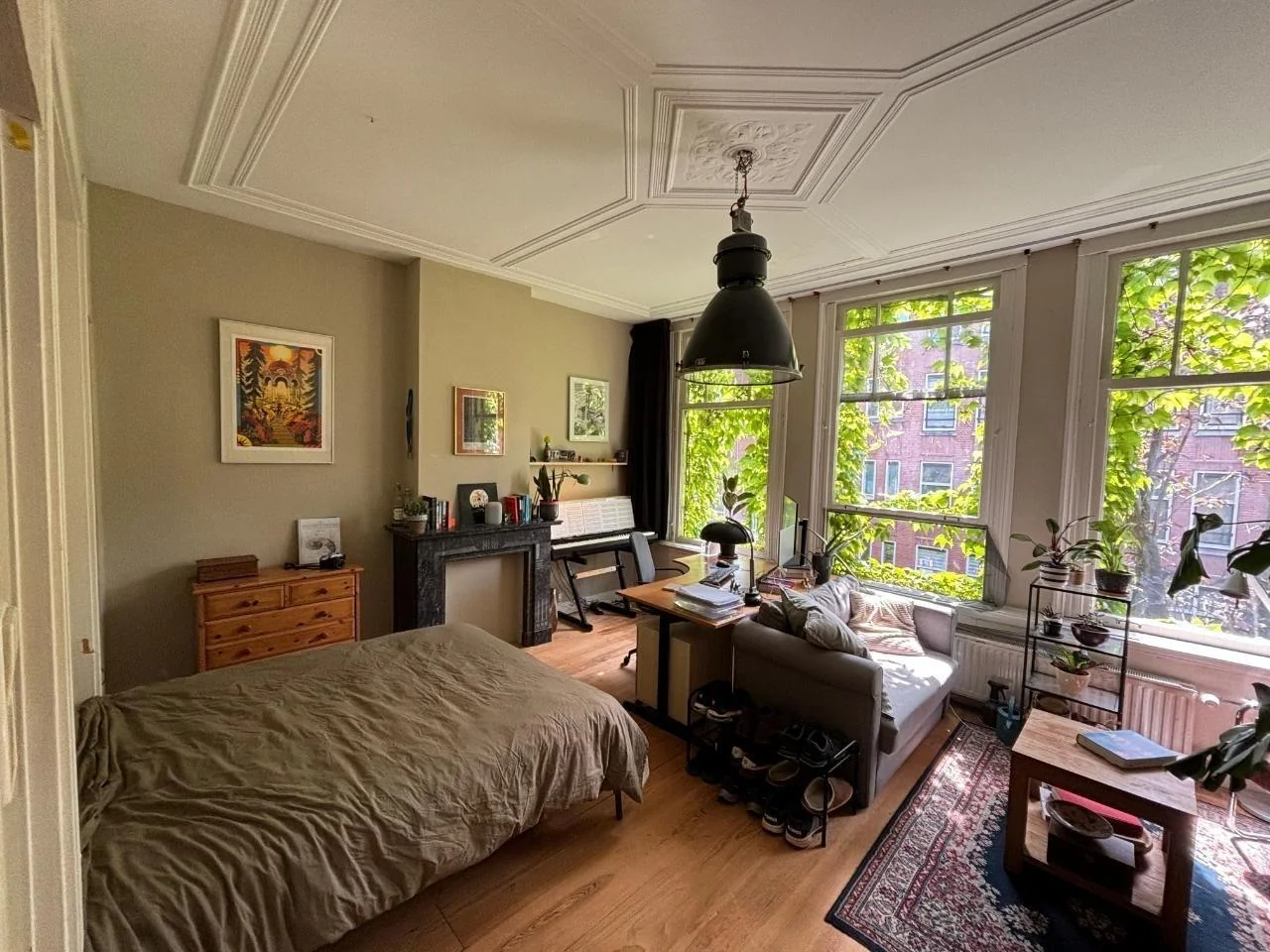 Foto van de Kamer gelegen aan de Van Weelstraat in Rotterdam