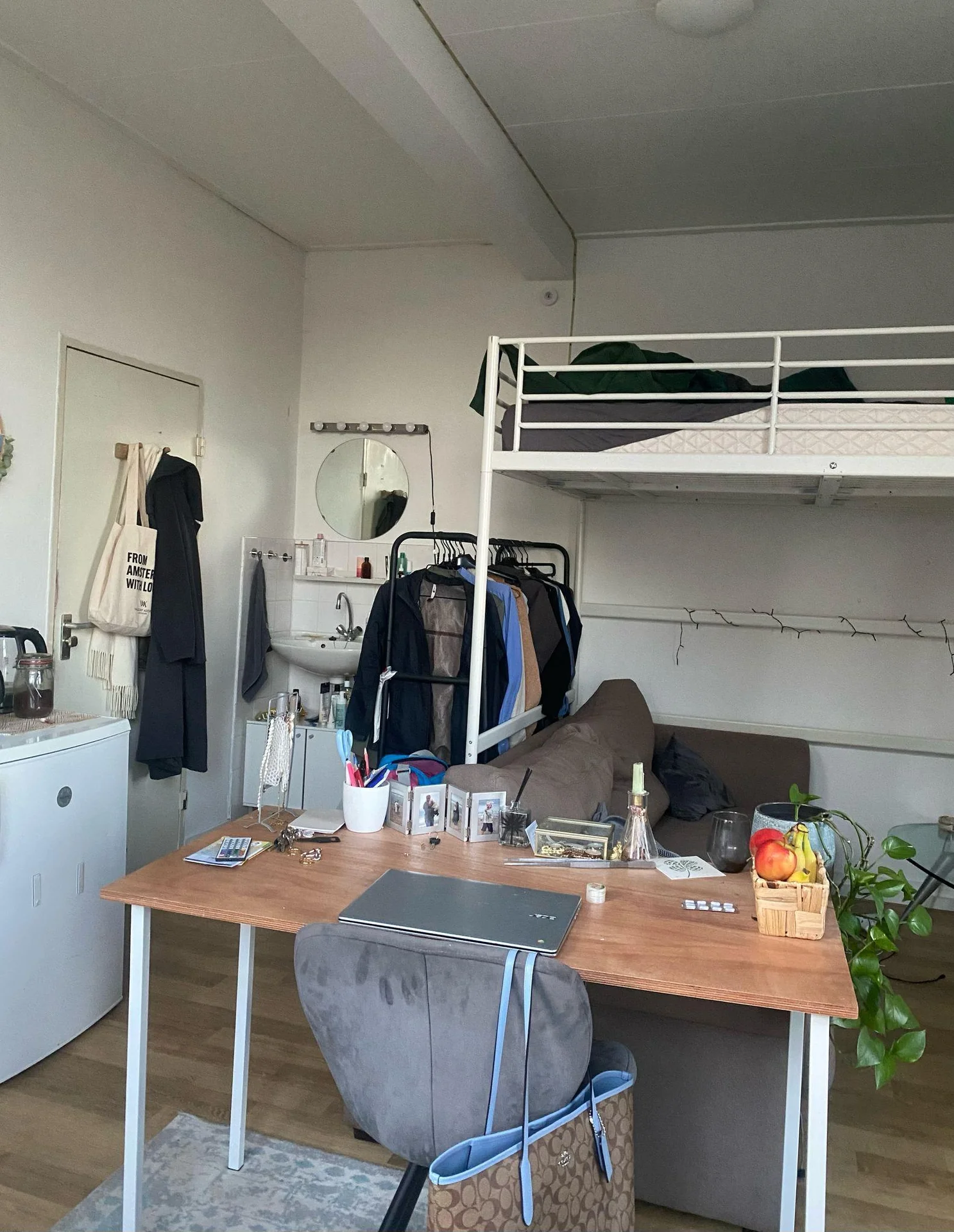 Foto van de Kamer gelegen aan de van Sytzamastraat in Leeuwarden
