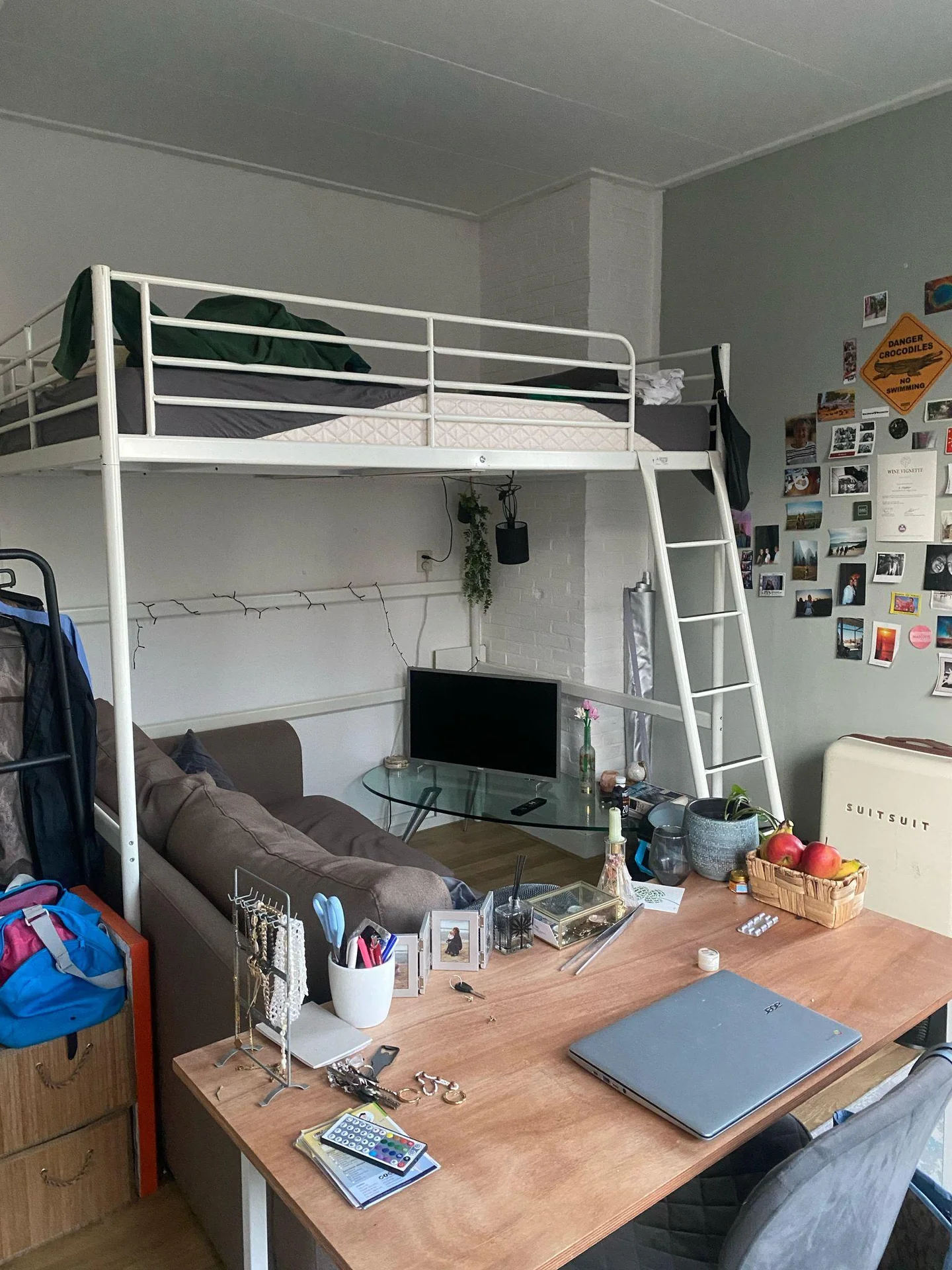 Foto van de Kamer gelegen aan de van Sytzamastraat in Leeuwarden