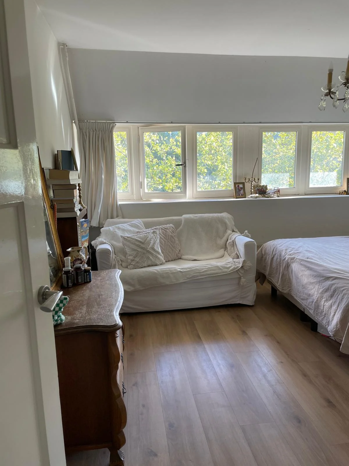 Foto van de Kamer gelegen aan de President Kennedylaan in Amsterdam