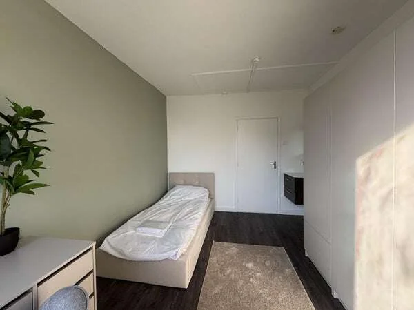 Foto van de Kamer gelegen aan de Van Heuven Goedhartlaan in Utrecht