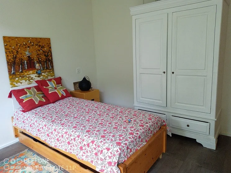 Foto van de Kamer gelegen aan de V. Nijenrodeweg in Amsterdam