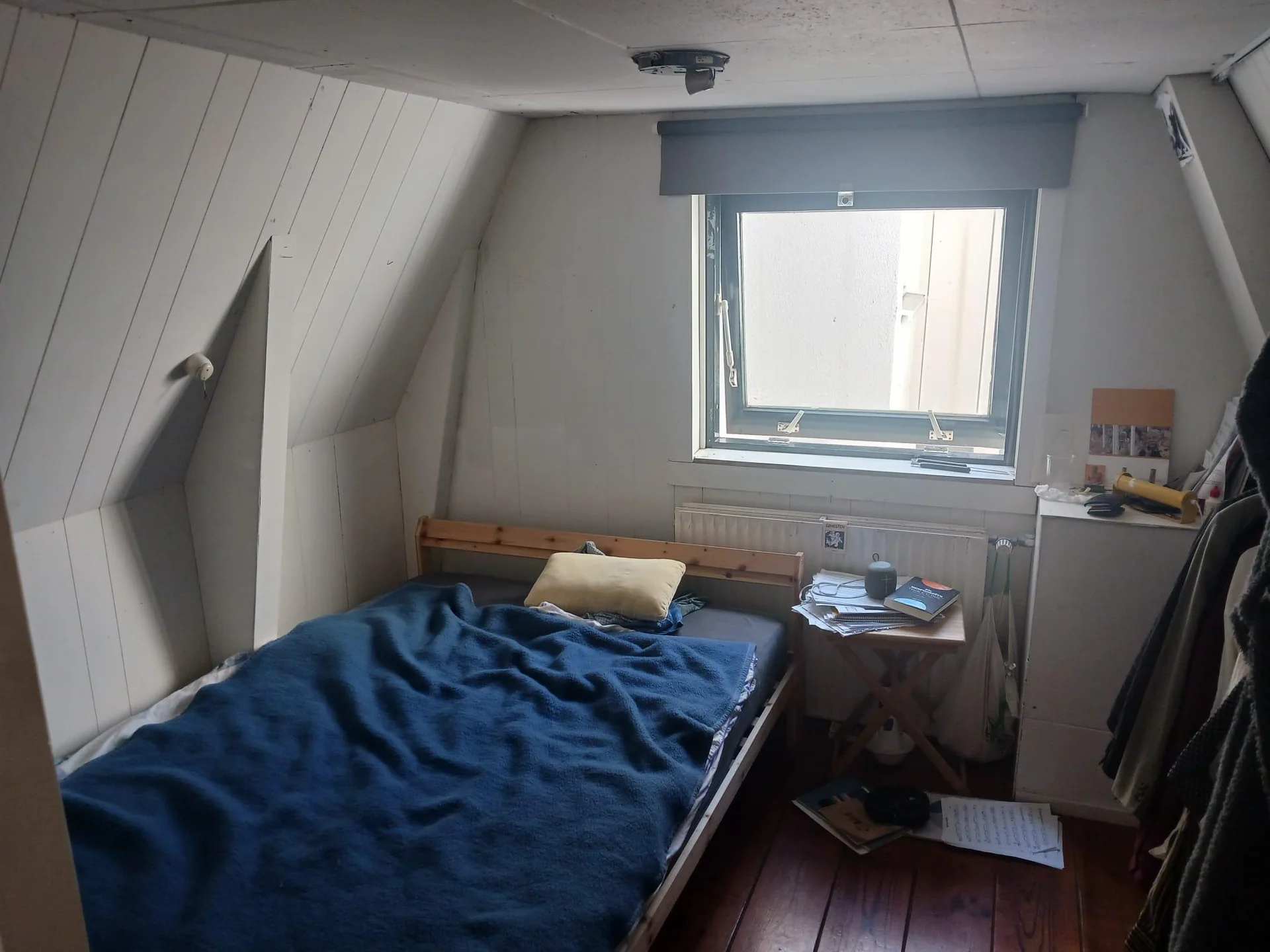 Foto van de Kamer gelegen aan de Koningsstraat in Amsterdam