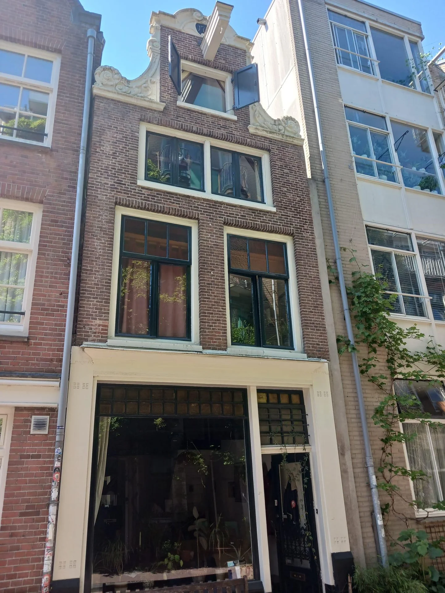 Foto van de Kamer gelegen aan de Koningsstraat in Amsterdam