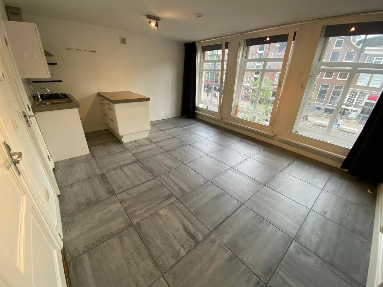Foto van de Studio gelegen aan de Nieuwezijds Voorburgwal in Amsterdam
