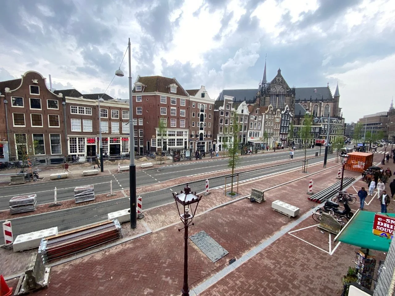 Foto van de Studio gelegen aan de Nieuwezijds Voorburgwal in Amsterdam