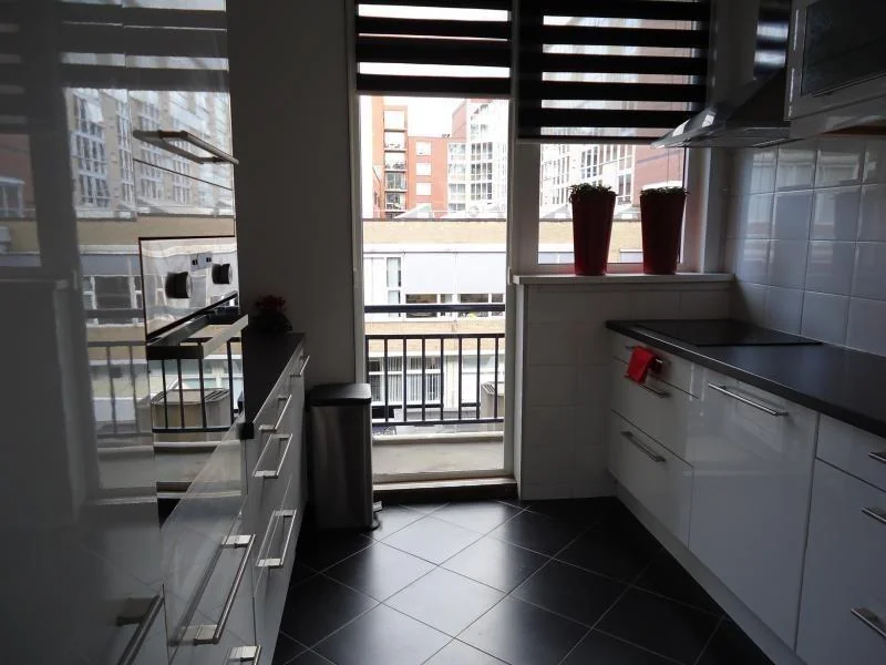 Foto van de Kamer gelegen aan de Mariniersweg in Rotterdam