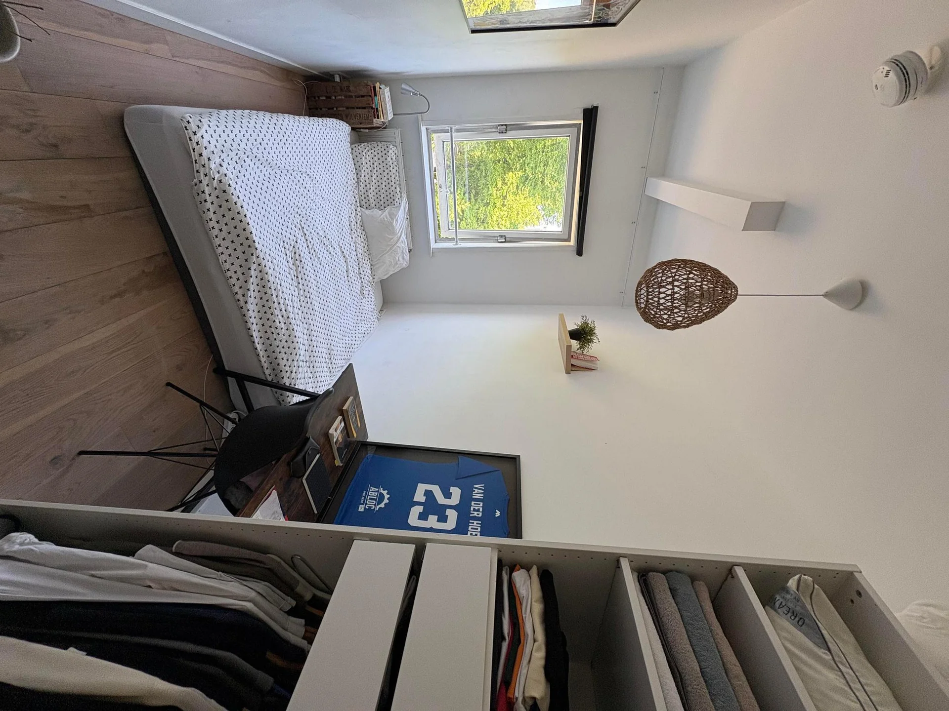Foto van de Kamer gelegen aan de Middenweg in Amsterdam
