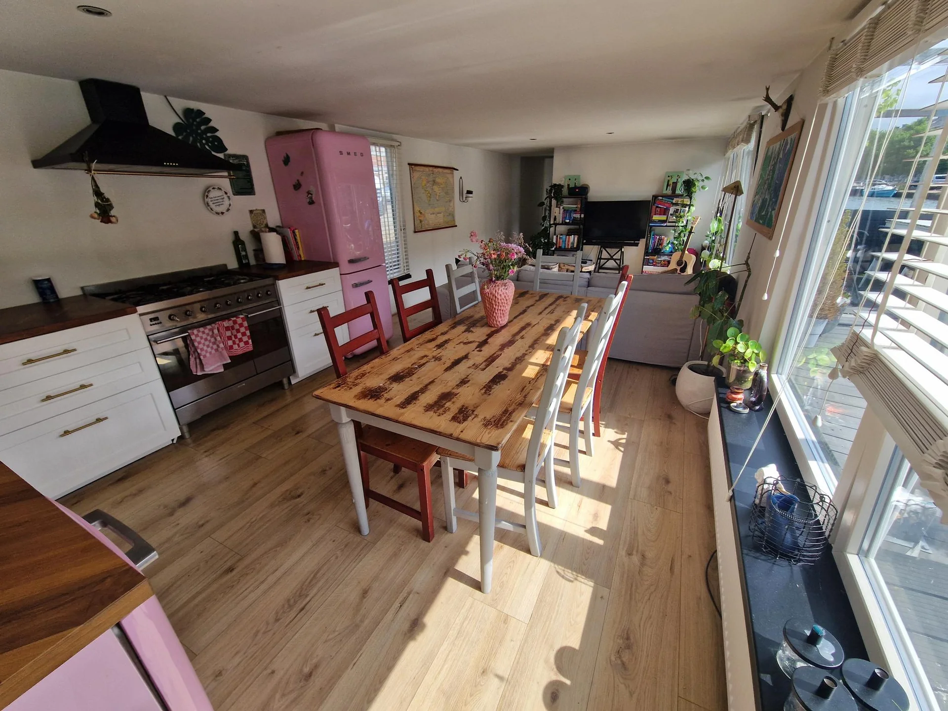 Foto van de Appartement gelegen aan de Veenendaalkade in Den Haag
