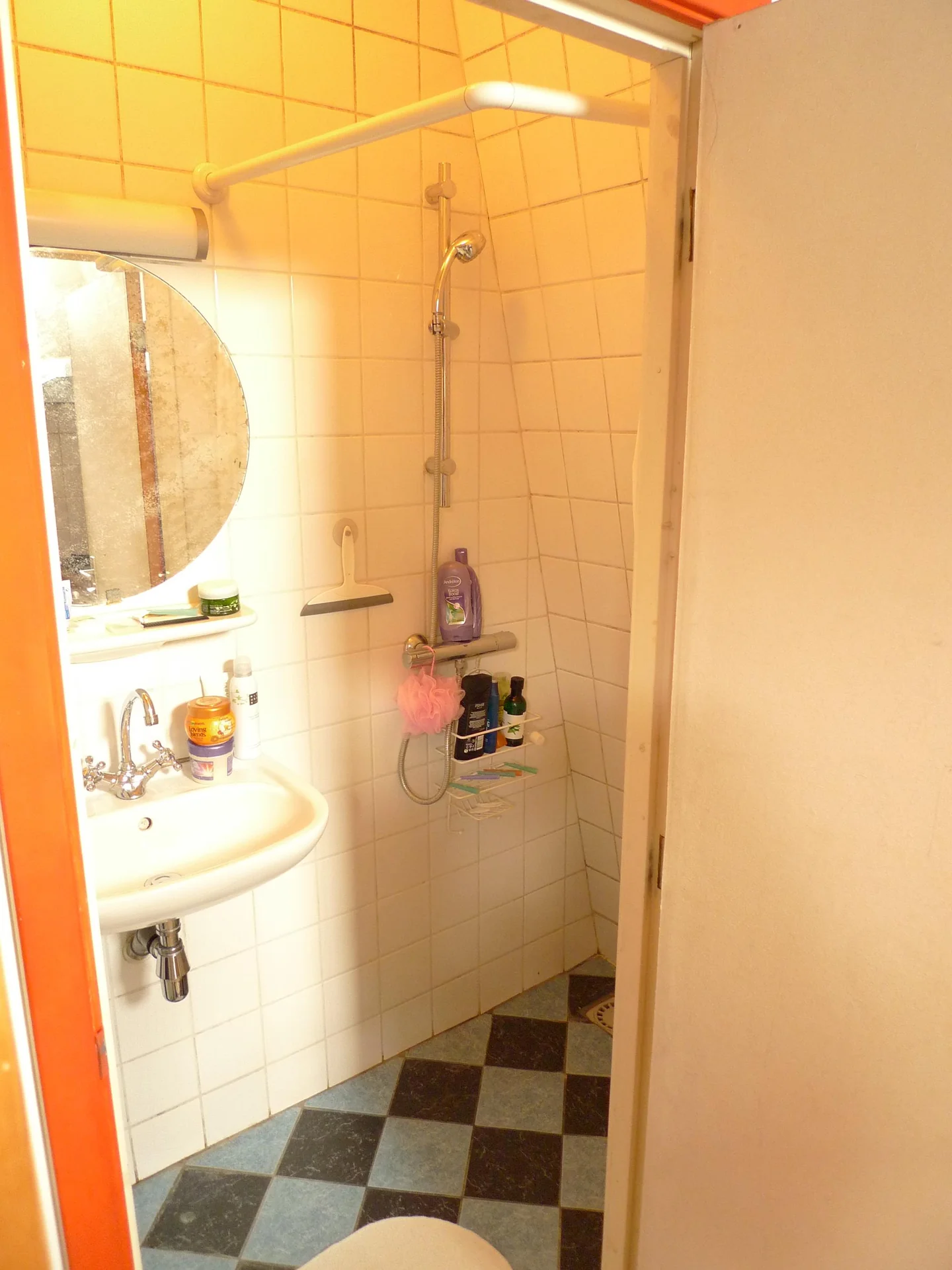 Foto van de Studio gelegen aan de Eelderstraat in Groningen