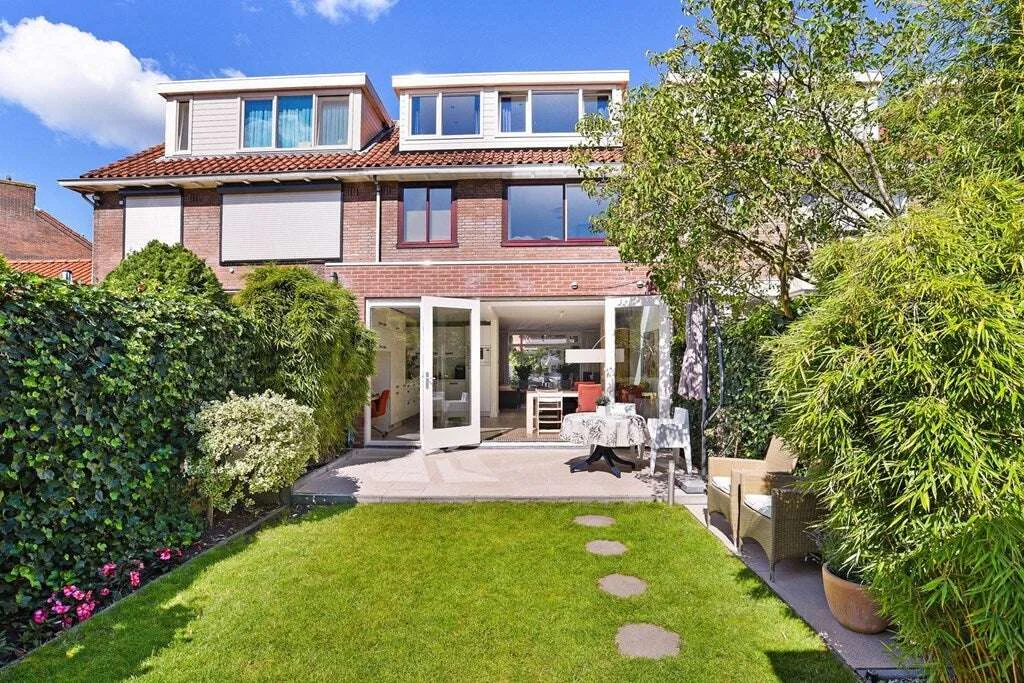 Foto van de Appartement gelegen aan de Jhr.Mr.Dr. H.A. van Karnebeeklaan in Amstelveen