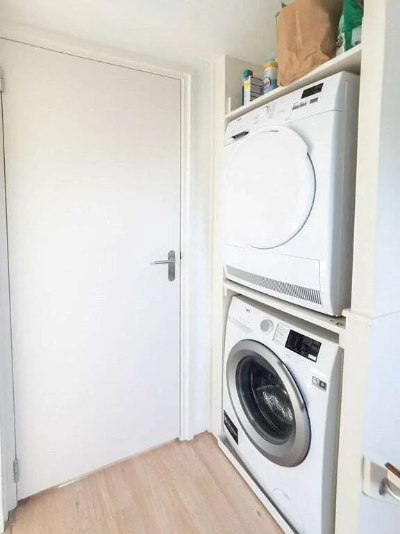 Foto van de Appartement gelegen aan de Jhr.Mr.Dr. H.A. van Karnebeeklaan in Amstelveen