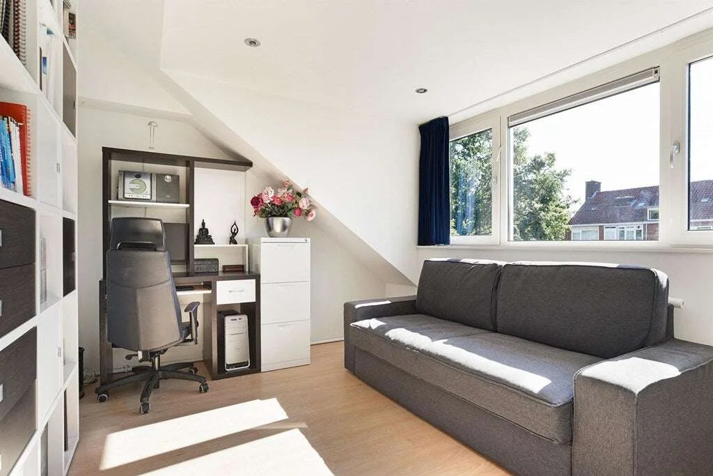 Foto van de Appartement gelegen aan de Jhr.Mr.Dr. H.A. van Karnebeeklaan in Amstelveen