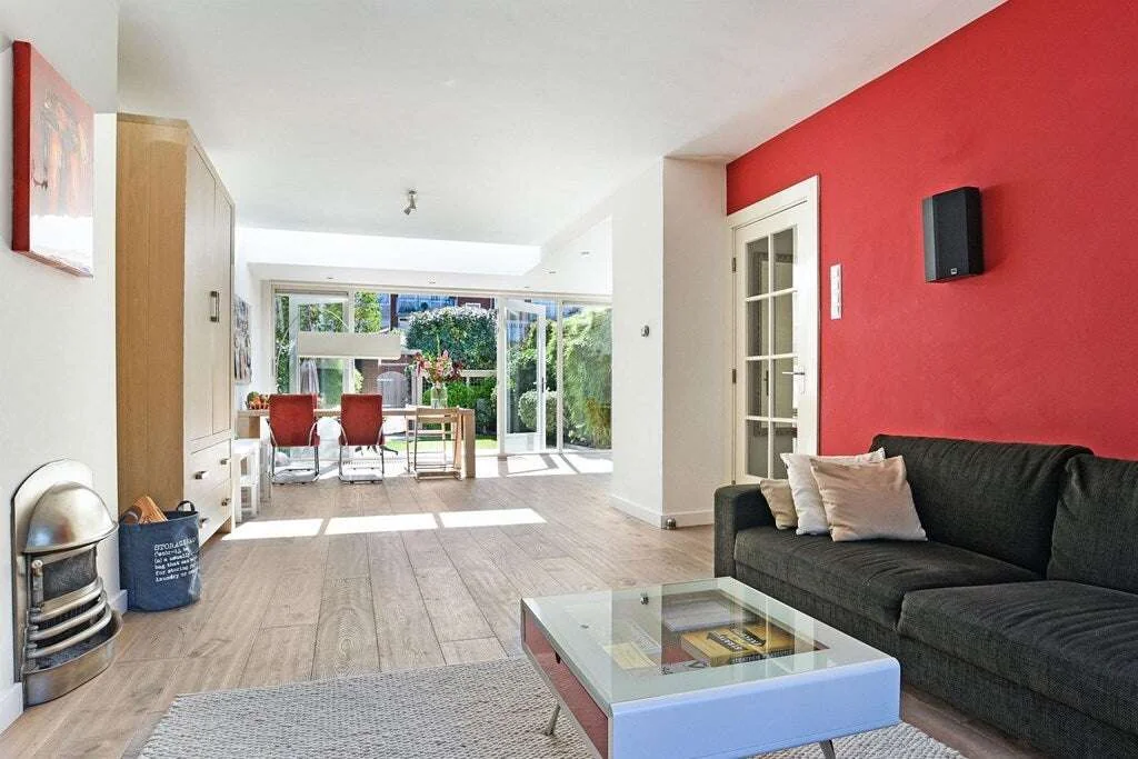 Foto van de Appartement gelegen aan de Jhr.Mr.Dr. H.A. van Karnebeeklaan in Amstelveen