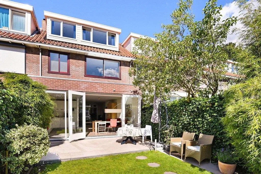 Foto van de Appartement gelegen aan de Jhr.Mr.Dr. H.A. van Karnebeeklaan in Amstelveen