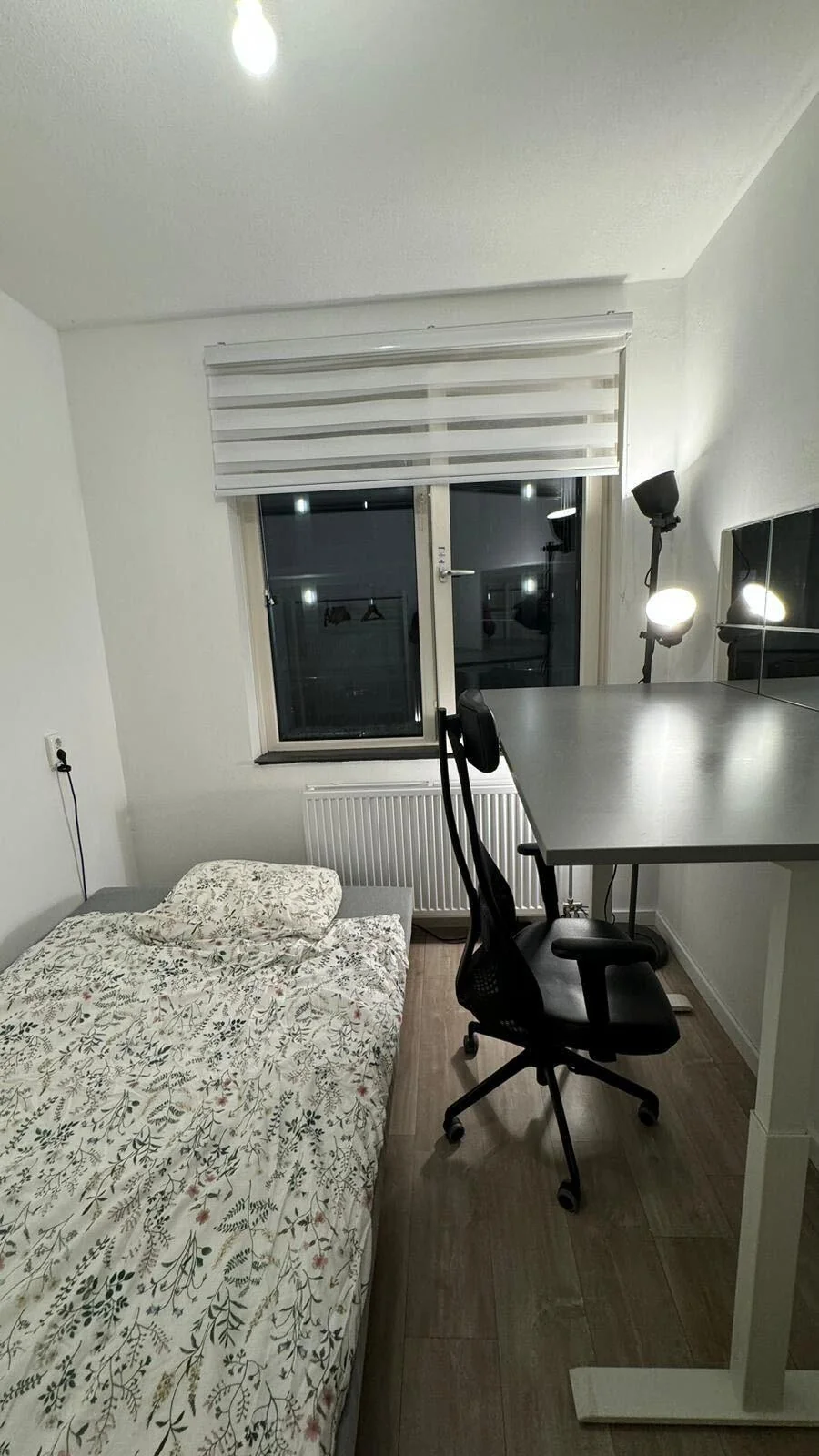 Foto van de Kamer gelegen aan de Wolbrantskerkweg in Amsterdam