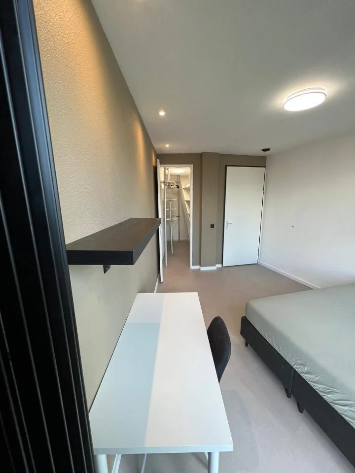 Foto van de Kamer gelegen aan de Oeverpad in Amsterdam