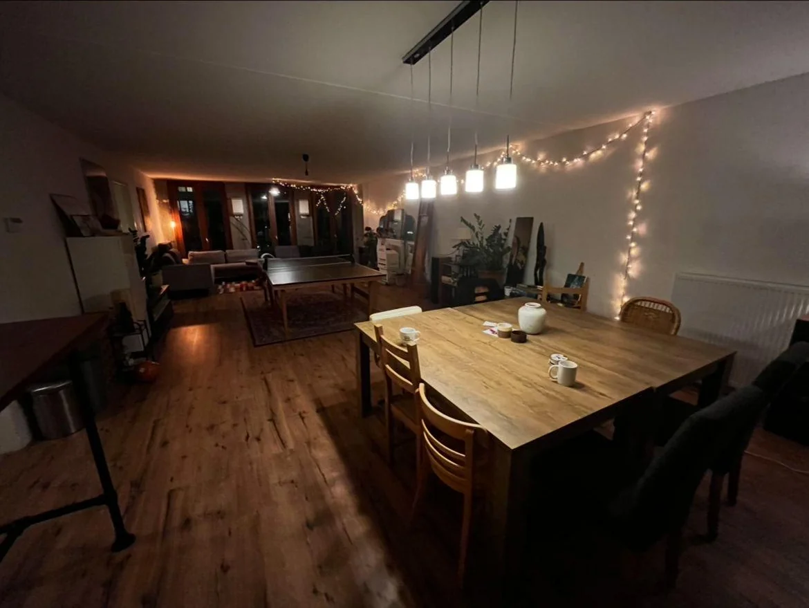 Foto van de Kamer gelegen aan de Waagdragerhof in Amsterdam