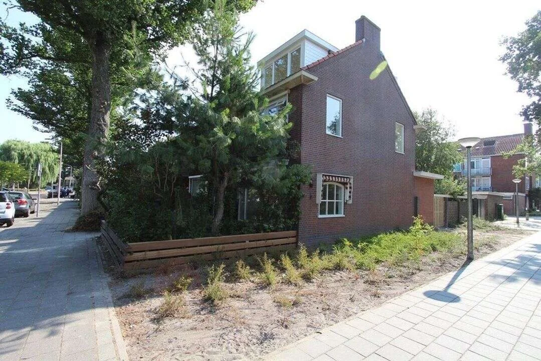 Foto van de Appartement gelegen aan de Jhr.Mr.Dr. H.A. van Karnebeeklaan in Amstelveen