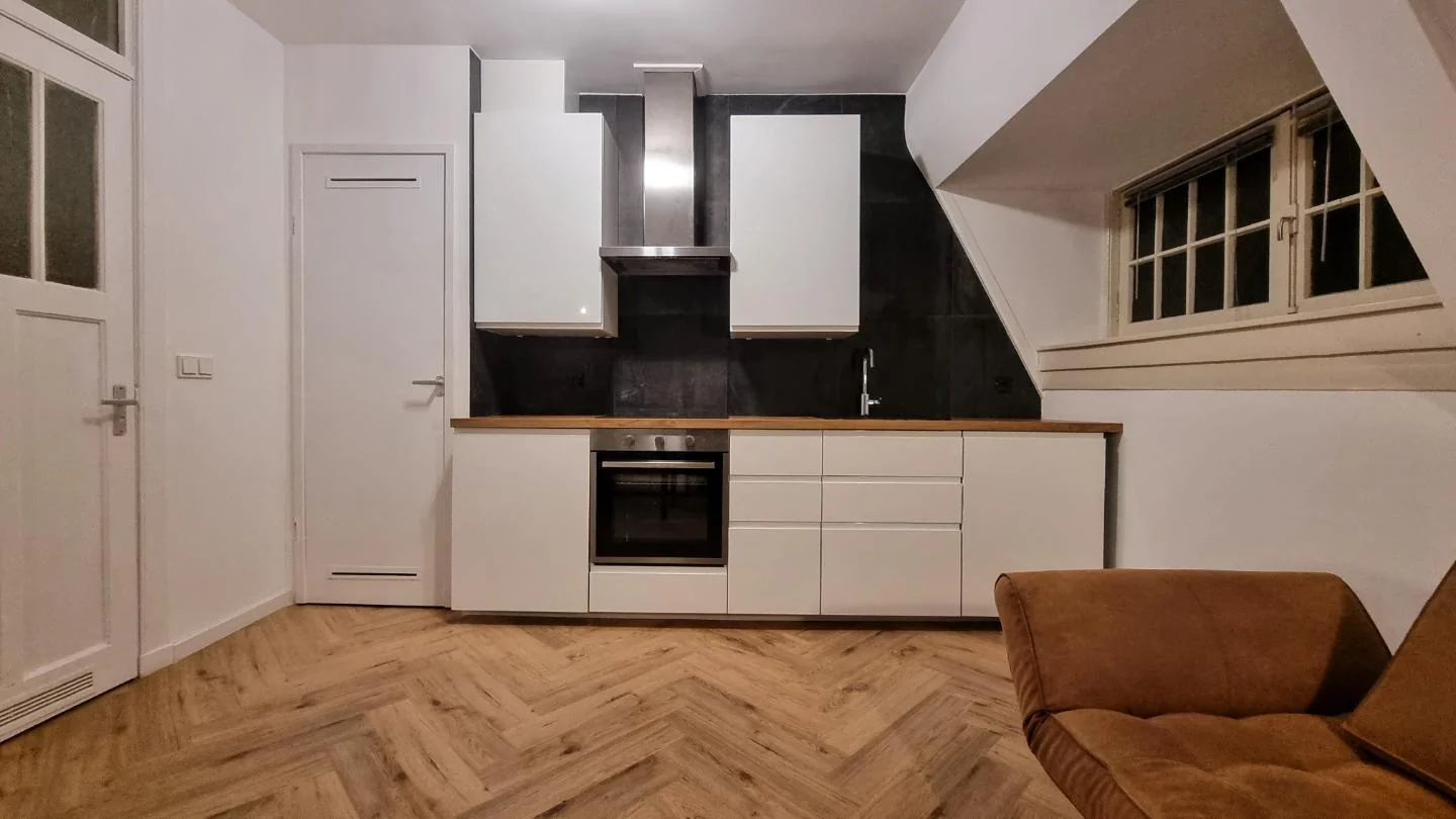 Foto van de Studio gelegen aan de Paramaribostraat in Amsterdam