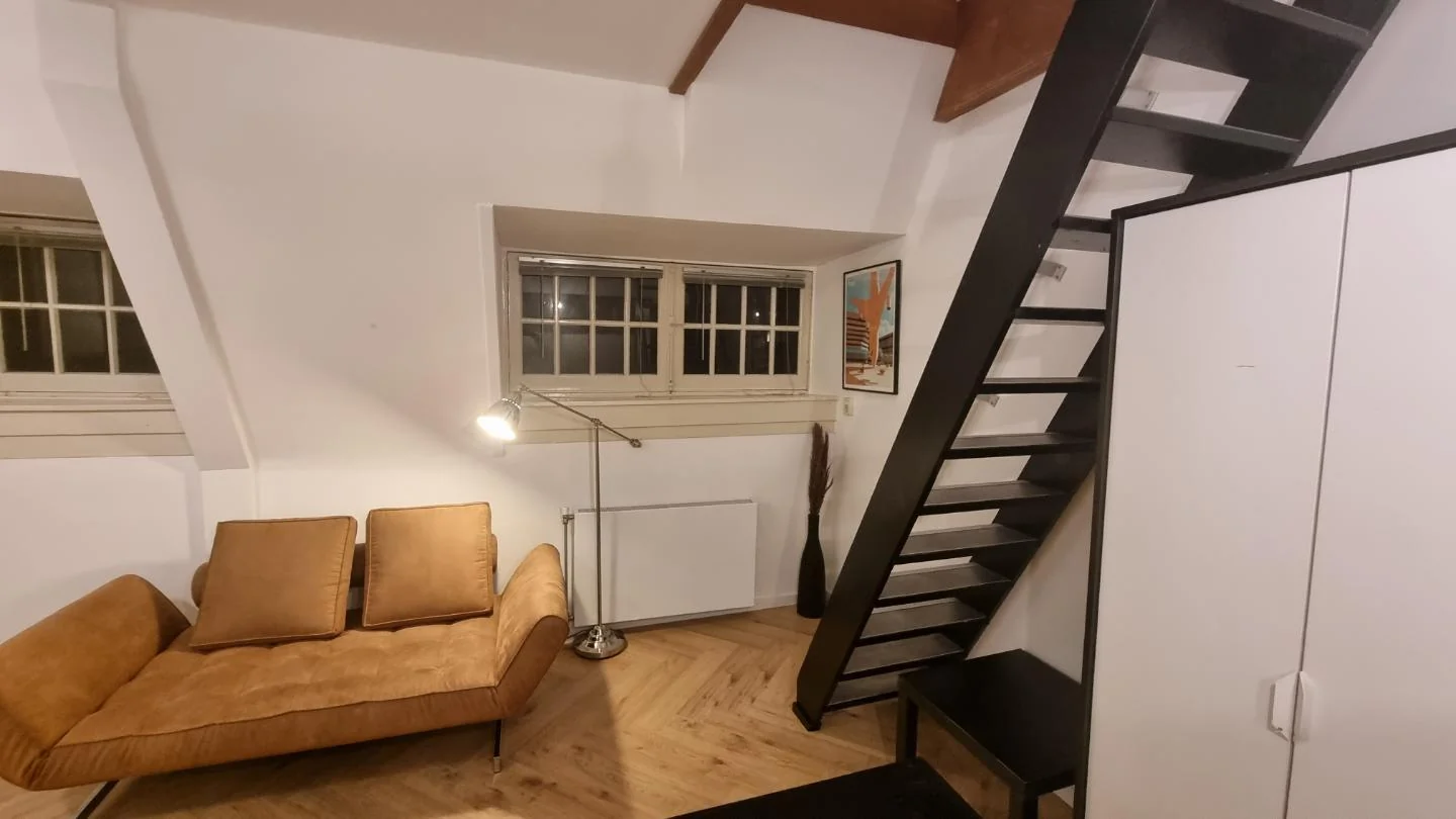Foto van de Studio gelegen aan de Paramaribostraat in Amsterdam