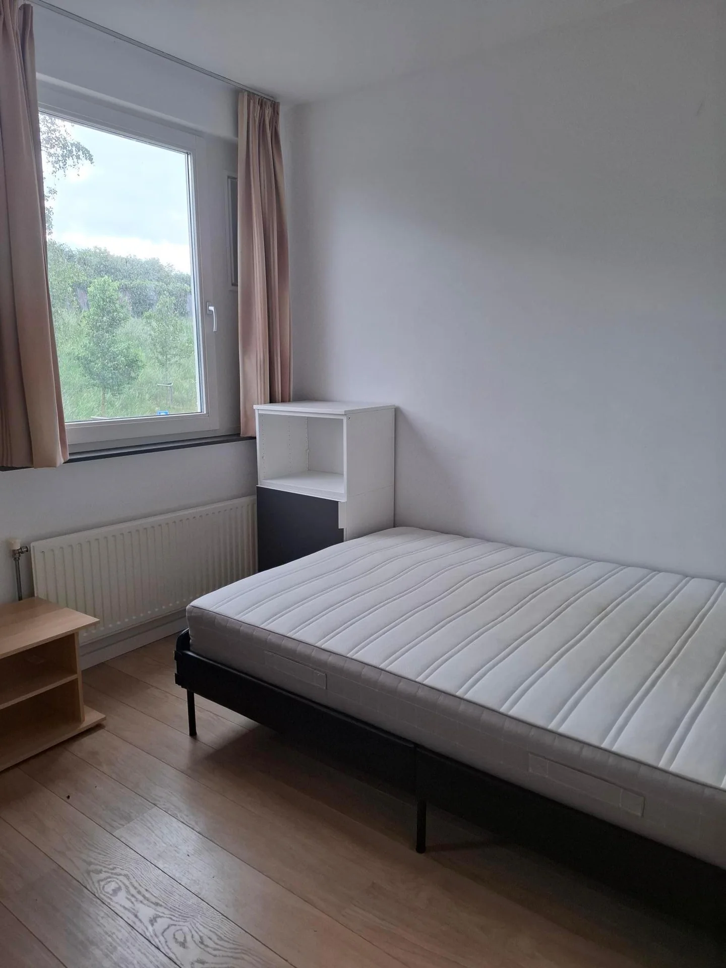 Foto van de Kamer gelegen aan de Raphael Lemkinstraat in Amsterdam