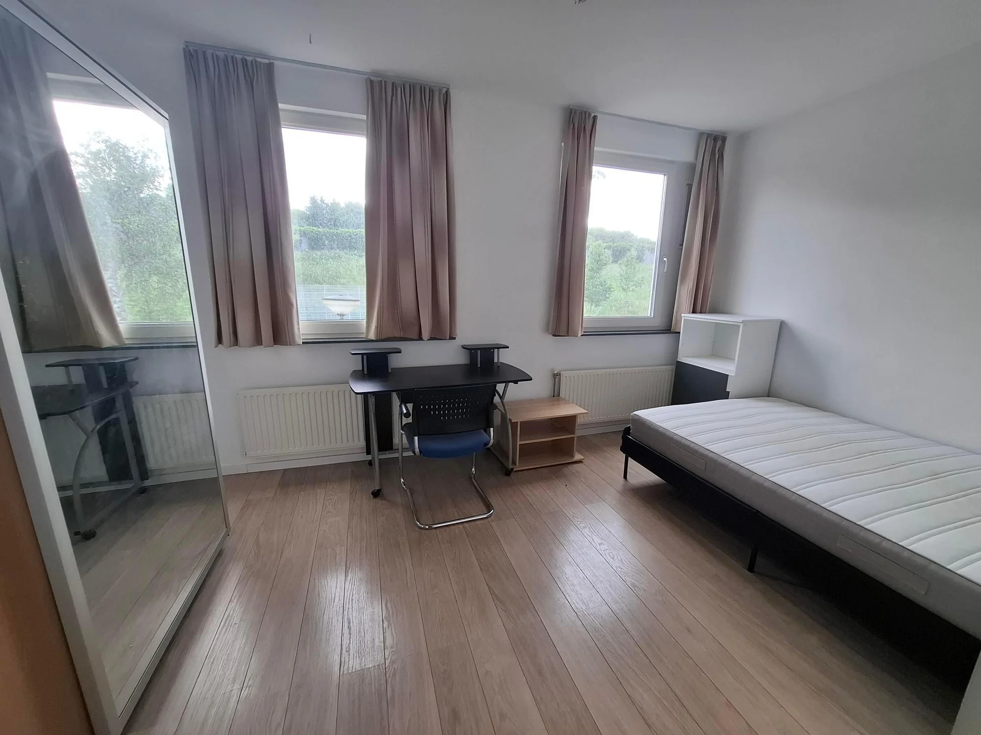 Foto van de Kamer gelegen aan de Raphael Lemkinstraat in Amsterdam