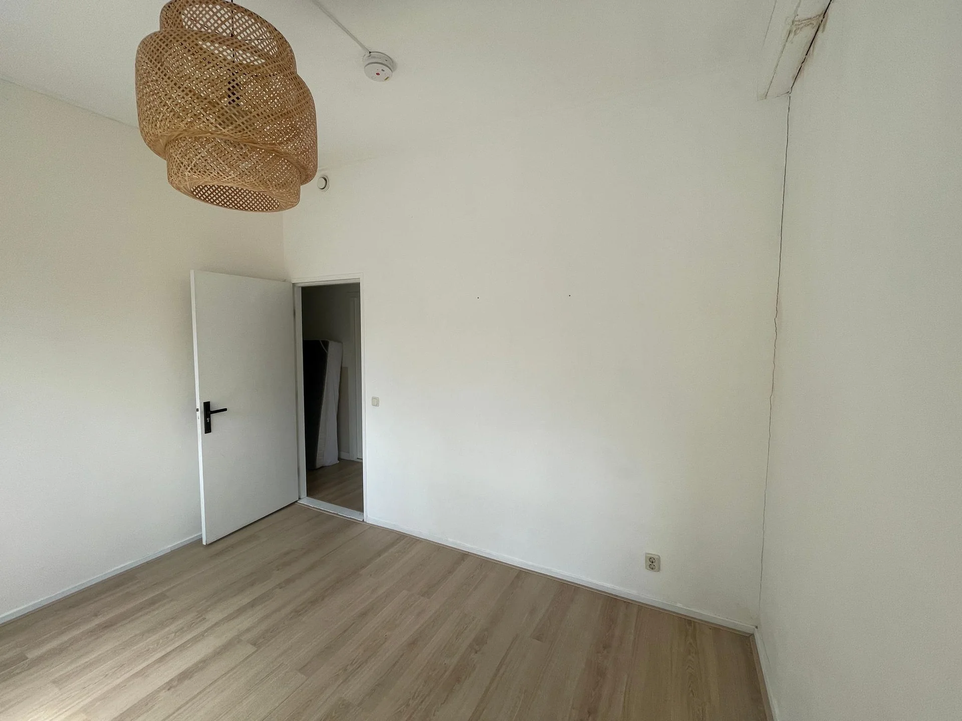 Foto van de Kamer gelegen aan de Wirdumerdijk in Leeuwarden