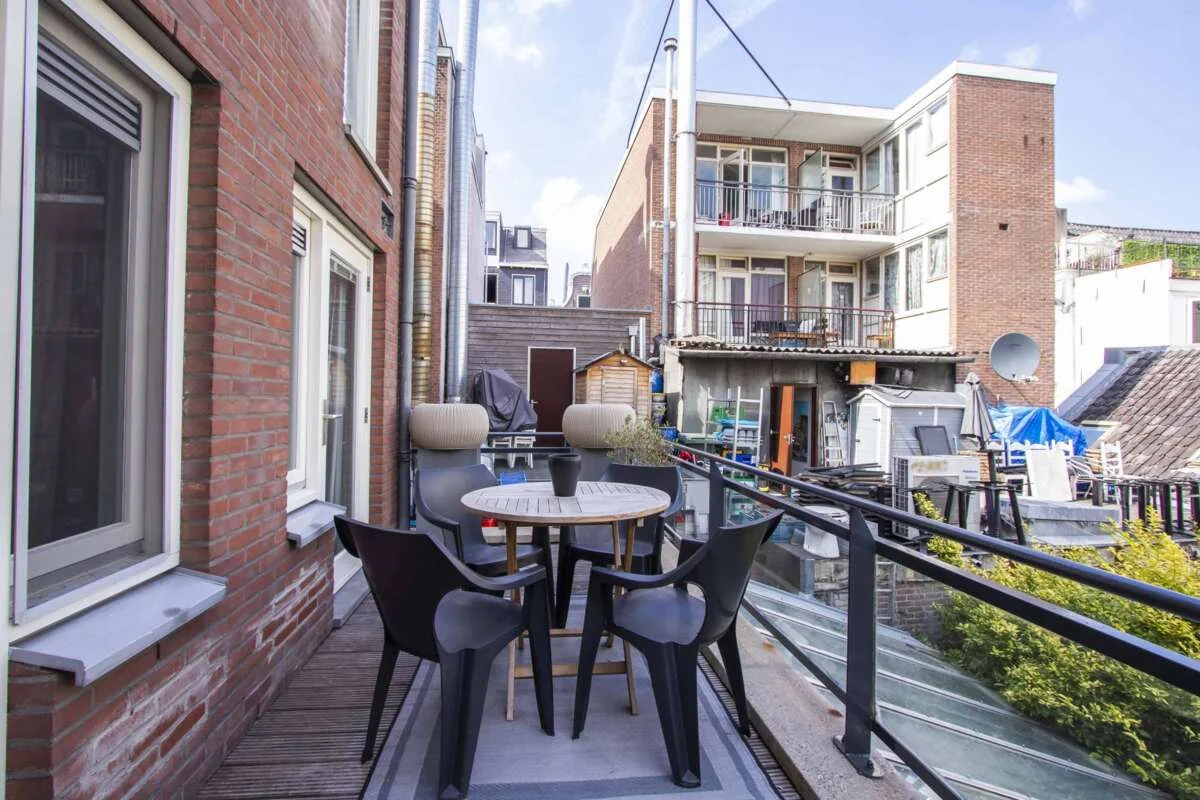 Foto van de Appartement gelegen aan de Lange Leidsedwarsstraat in Amsterdam
