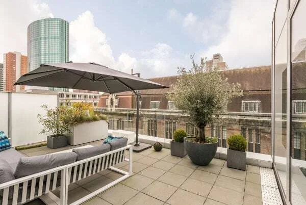 Foto van de Appartement gelegen aan de Halvemaanpassage in Rotterdam