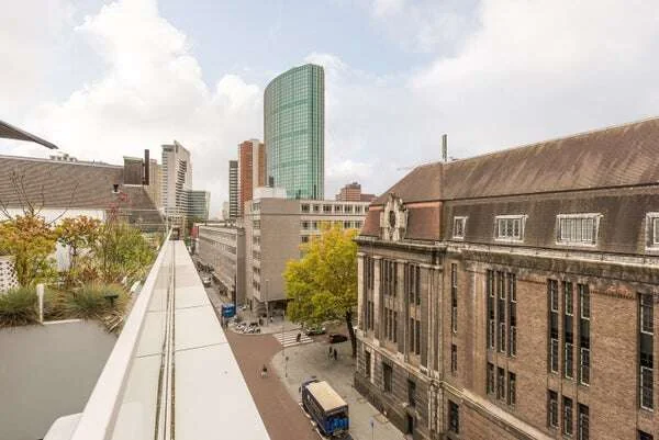 Foto van de Appartement gelegen aan de Halvemaanpassage in Rotterdam