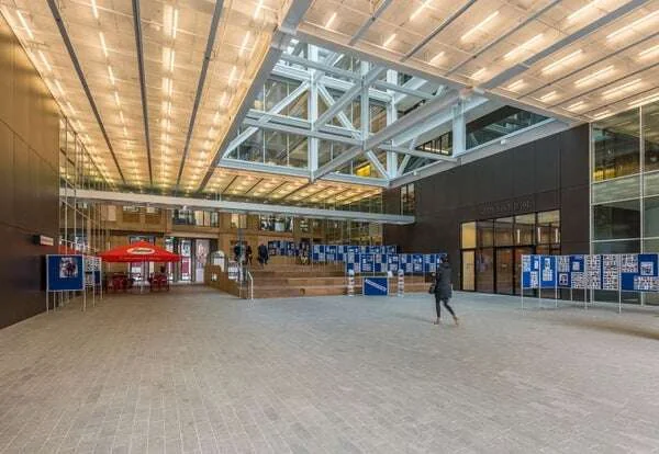 Foto van de Appartement gelegen aan de Halvemaanpassage in Rotterdam
