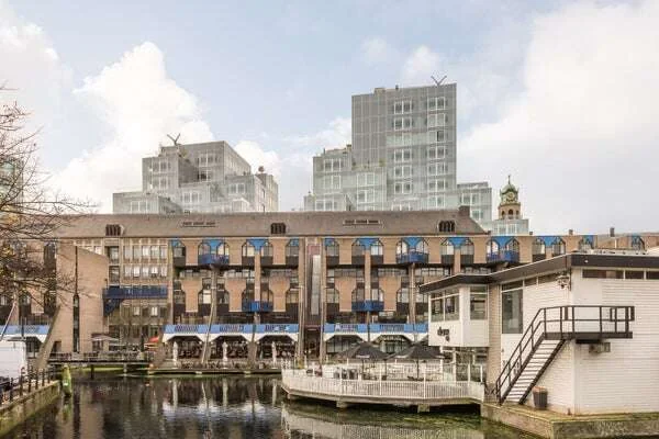Foto van de Appartement gelegen aan de Halvemaanpassage in Rotterdam