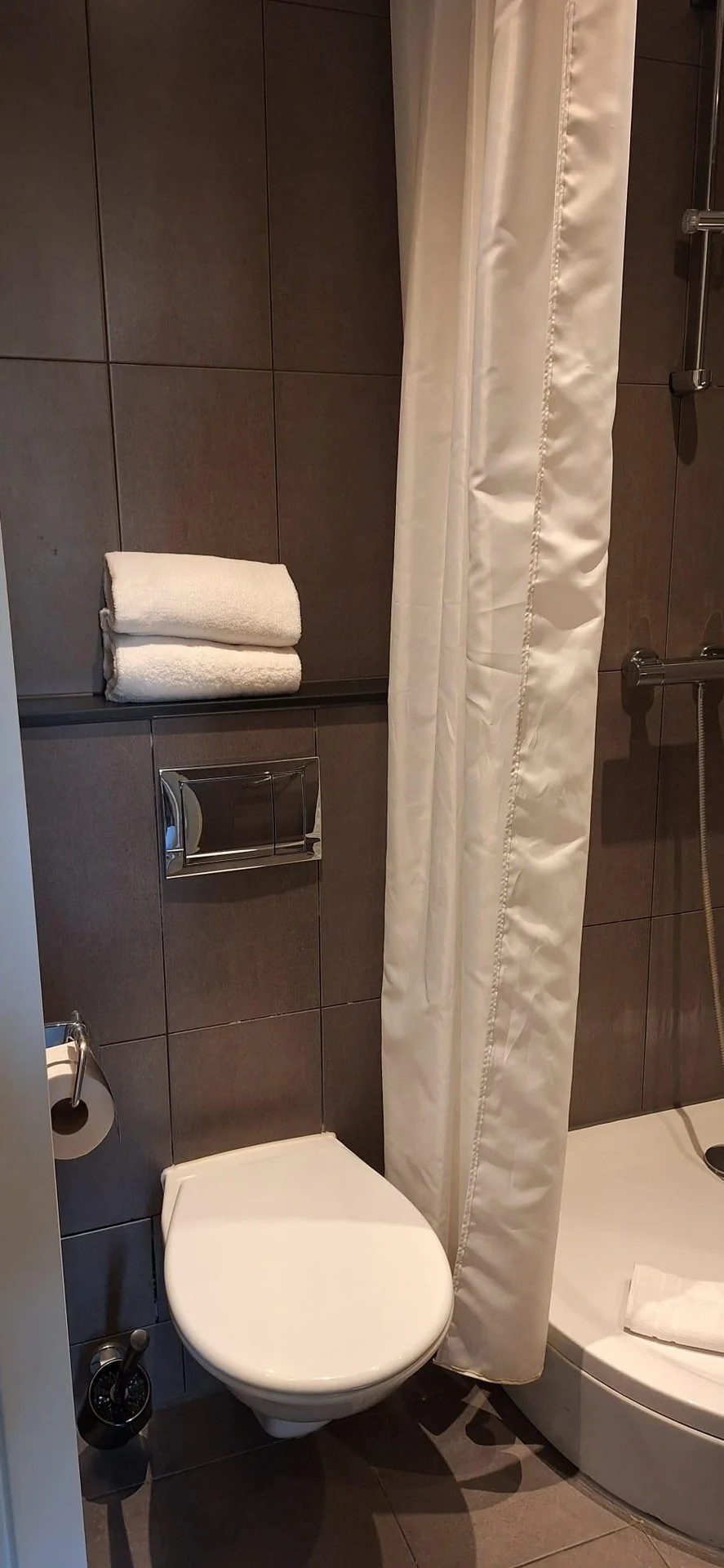 Foto van de Kamer gelegen aan de Van de Sande Bakhuijzenstraat in Amsterdam