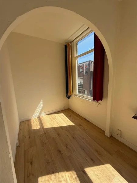 Foto van de Kamer gelegen aan de O. Dickeplein in Dordrecht