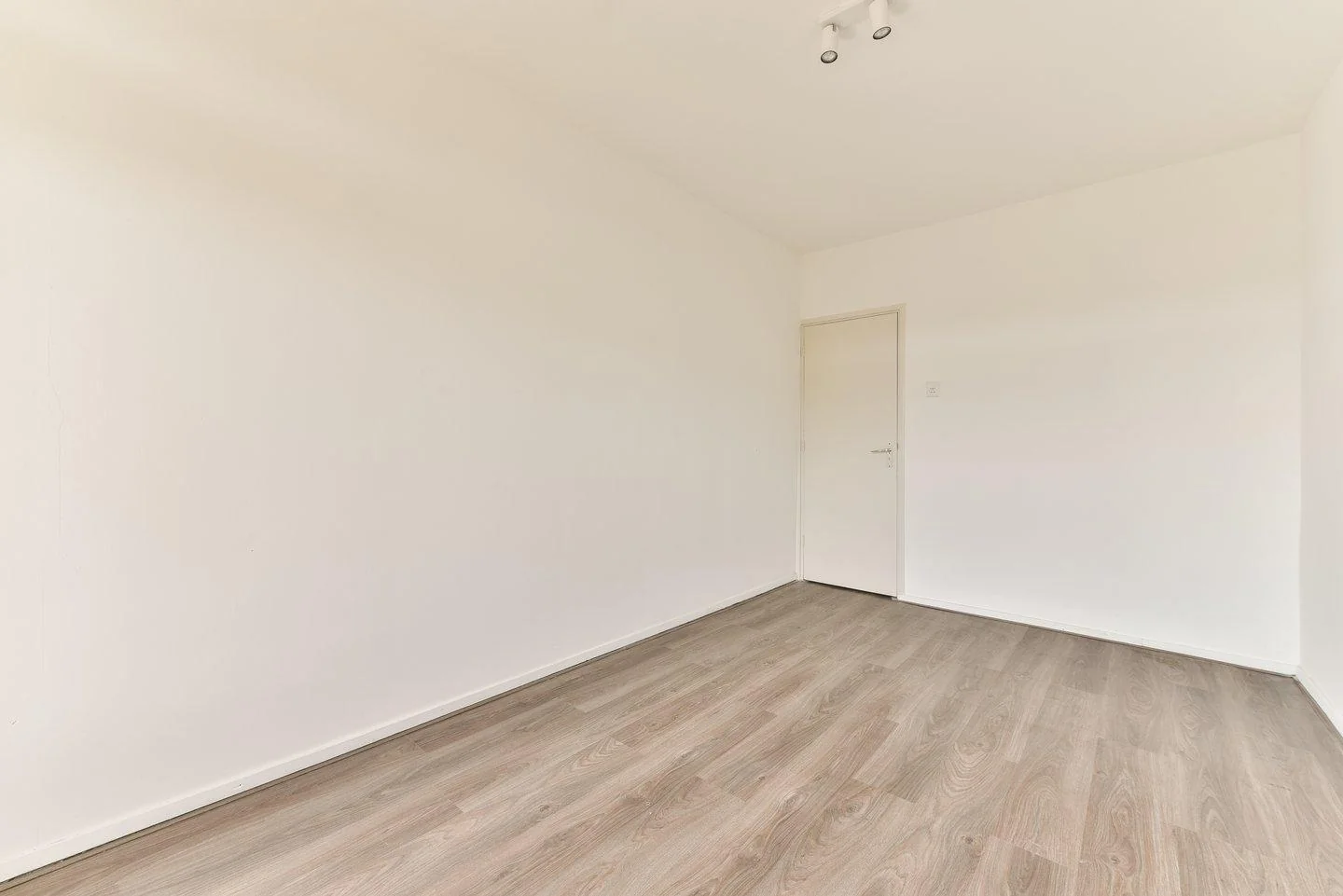Foto van de Kamer gelegen aan de Langswater in Amsterdam