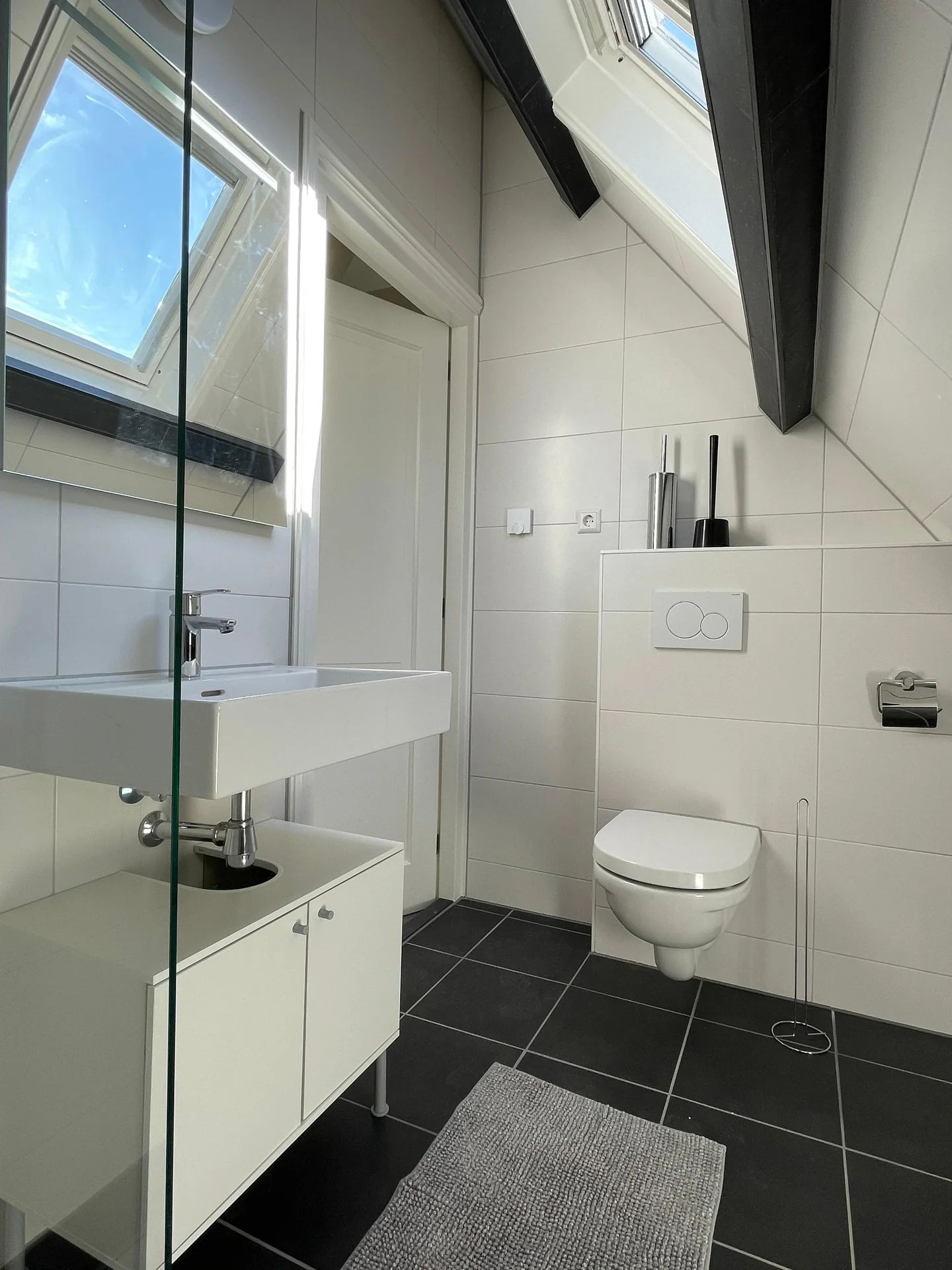 Foto van de Kamer gelegen aan de Nieuwe Rijn in Leiden