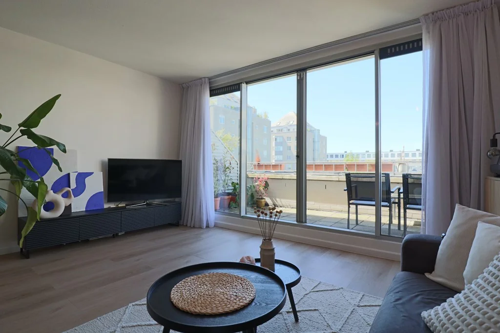 Foto van de Appartement gelegen aan de C.v. Eesterenlaan in Amsterdam