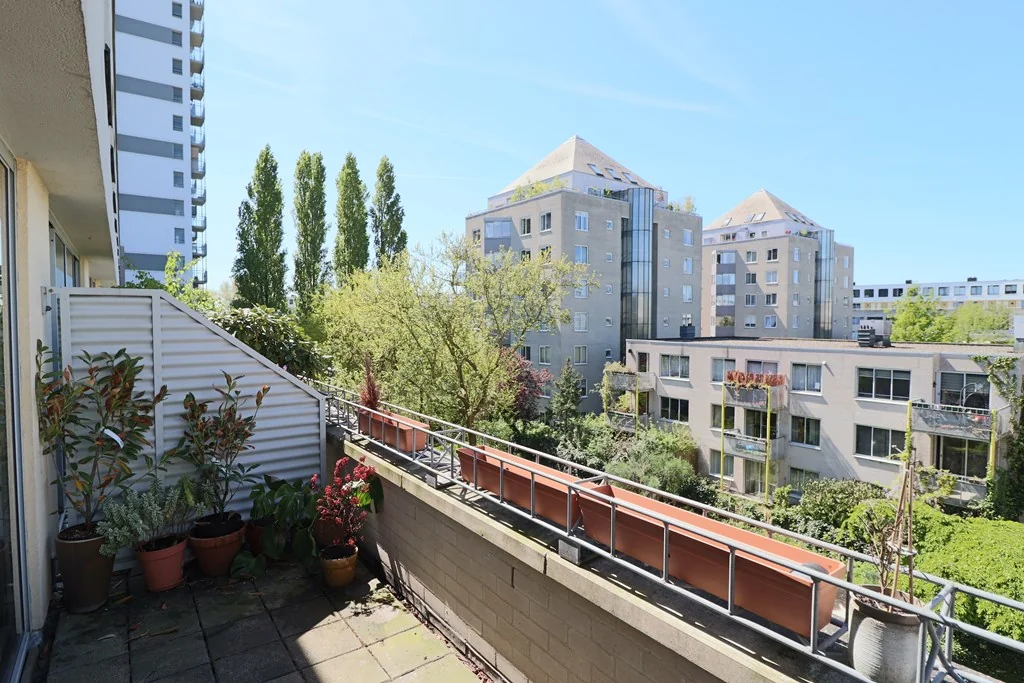 Foto van de Appartement gelegen aan de C.v. Eesterenlaan in Amsterdam
